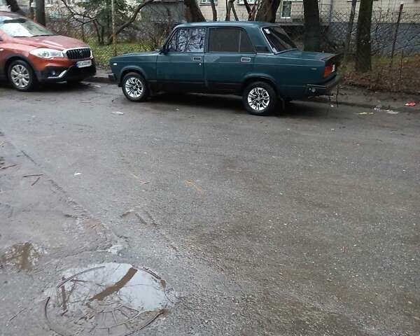 Зеленый ВАЗ 2107, объемом двигателя 1.5 л и пробегом 650 тыс. км за 1300 $, фото 8 на Automoto.ua