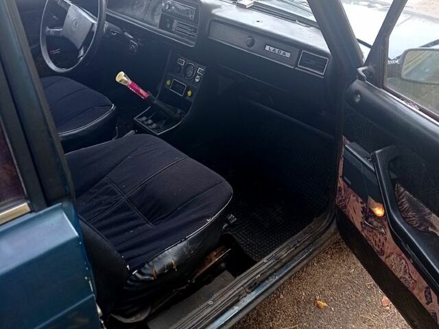 Зеленый ВАЗ 2107, объемом двигателя 1.6 л и пробегом 0 тыс. км за 500 $, фото 2 на Automoto.ua