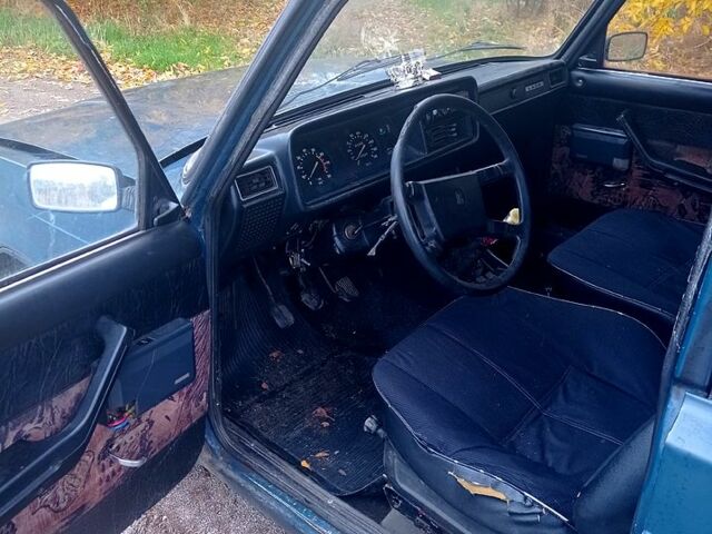 Зеленый ВАЗ 2107, объемом двигателя 1.6 л и пробегом 0 тыс. км за 500 $, фото 6 на Automoto.ua