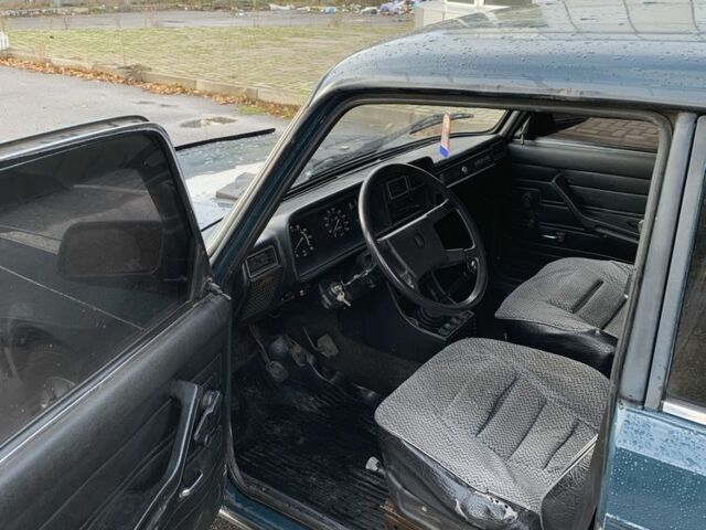 Зеленый ВАЗ 2107, объемом двигателя 1.5 л и пробегом 280 тыс. км за 850 $, фото 5 на Automoto.ua