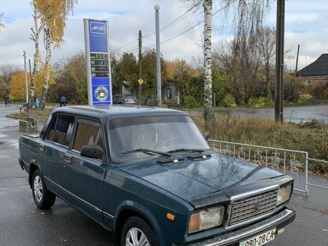 Зеленый ВАЗ 2107, объемом двигателя 1.5 л и пробегом 280 тыс. км за 850 $, фото 1 на Automoto.ua