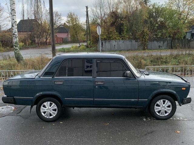 Зеленый ВАЗ 2107, объемом двигателя 1.5 л и пробегом 280 тыс. км за 850 $, фото 2 на Automoto.ua