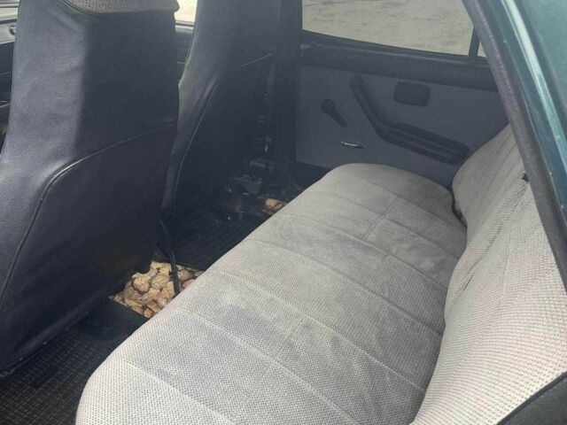 Зеленый ВАЗ 2107, объемом двигателя 1.6 л и пробегом 111 тыс. км за 949 $, фото 5 на Automoto.ua