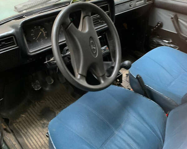 Зеленый ВАЗ 2107, объемом двигателя 1.4 л и пробегом 300 тыс. км за 451 $, фото 5 на Automoto.ua