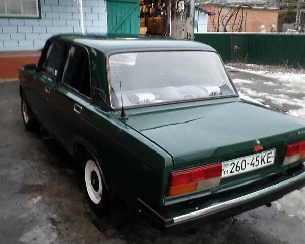 Зеленый ВАЗ 2107, объемом двигателя 1.5 л и пробегом 200 тыс. км за 900 $, фото 2 на Automoto.ua