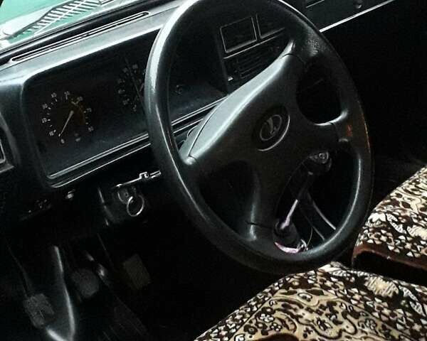 Зеленый ВАЗ 2107, объемом двигателя 1.5 л и пробегом 200 тыс. км за 900 $, фото 4 на Automoto.ua