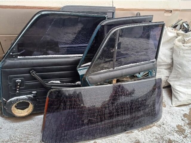 Зеленый ВАЗ 2107, объемом двигателя 1.5 л и пробегом 44 тыс. км за 213 $, фото 4 на Automoto.ua