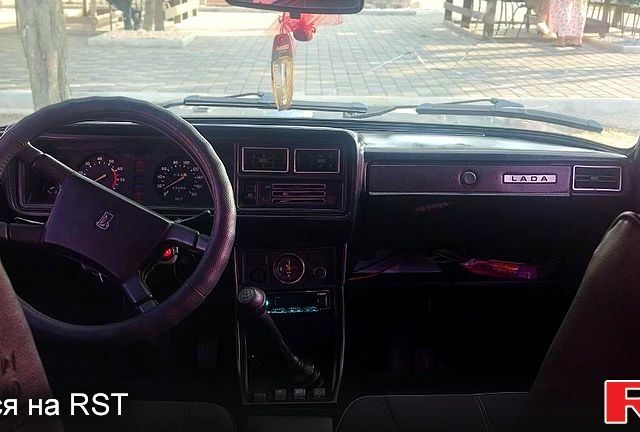 Зеленый ВАЗ 2107, объемом двигателя 1.5 л и пробегом 154 тыс. км за 1300 $, фото 4 на Automoto.ua