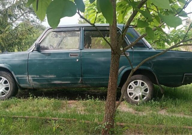 Зелений ВАЗ 2107, об'ємом двигуна 1.6 л та пробігом 10 тис. км за 385 $, фото 1 на Automoto.ua