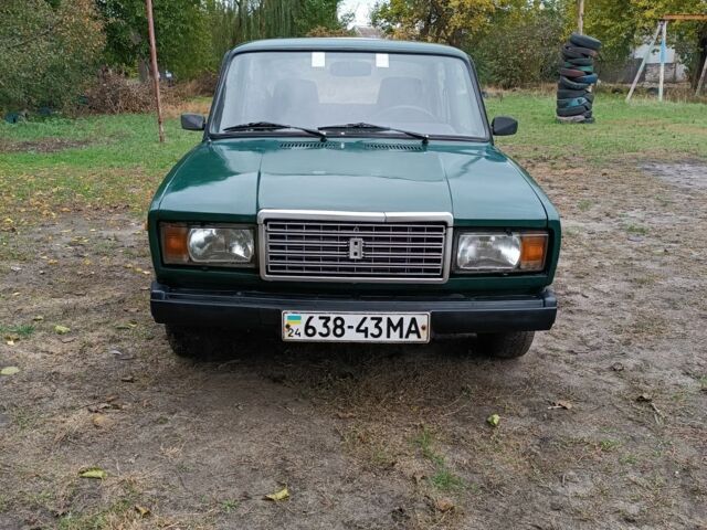 ВАЗ 2107 1998 в Славянске на Automoto.ua Зеленый ВАЗ 2107, объемом двигателя 1 л и пробегом 120 тыс. км за 1006 $, фото 1 на Automoto.ua