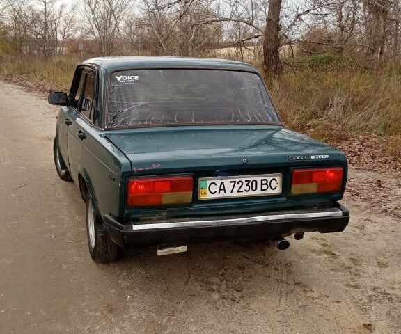 Зеленый ВАЗ 2107, объемом двигателя 1.5 л и пробегом 89 тыс. км за 714 $, фото 5 на Automoto.ua