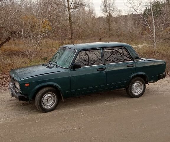 Зеленый ВАЗ 2107, объемом двигателя 1.5 л и пробегом 89 тыс. км за 714 $, фото 6 на Automoto.ua
