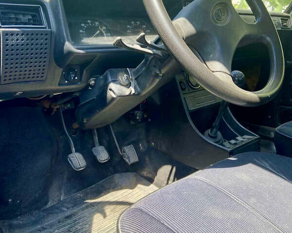 ВАЗ 2107 1998 в Вышгороде на Automoto.ua Зеленый ВАЗ 2107, объемом двигателя 1.45 л и пробегом 150 тыс. км за 1000 $, фото 4 на Automoto.ua