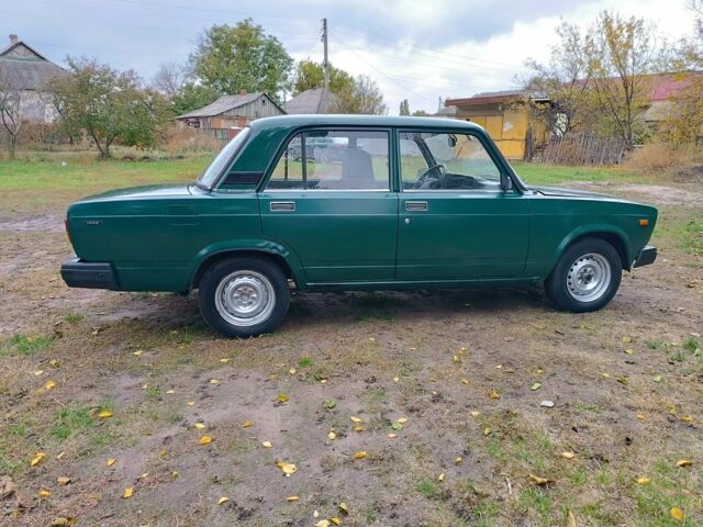 ВАЗ 2107 1998 в Славянске на Automoto.ua Зеленый ВАЗ 2107, объемом двигателя 1 л и пробегом 120 тыс. км за 1006 $, фото 3 на Automoto.ua