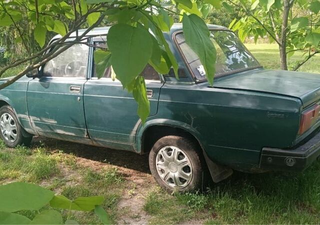 Зелений ВАЗ 2107, об'ємом двигуна 1.6 л та пробігом 10 тис. км за 385 $, фото 2 на Automoto.ua