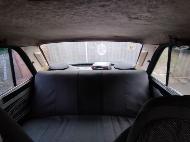 Зелений ВАЗ 2107, об'ємом двигуна 1.5 л та пробігом 773 тис. км за 521 $, фото 4 на Automoto.ua