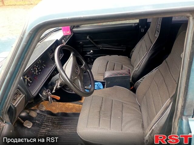 Зеленый ВАЗ 2107, объемом двигателя 1.6 л и пробегом 0 тыс. км за 1500 $, фото 6 на Automoto.ua