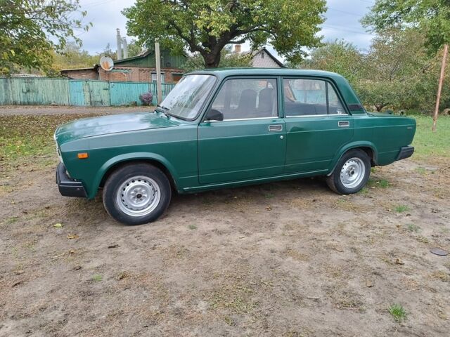 ВАЗ 2107 1998 в Славянске на Automoto.ua Зеленый ВАЗ 2107, объемом двигателя 1 л и пробегом 120 тыс. км за 1006 $, фото 4 на Automoto.ua