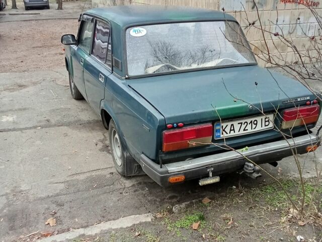 Зеленый ВАЗ 2107, объемом двигателя 1.5 л и пробегом 1 тыс. км за 500 $, фото 3 на Automoto.ua