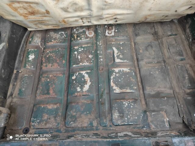 Зеленый ВАЗ 2107, объемом двигателя 1.5 л и пробегом 380 тыс. км за 898 $, фото 7 на Automoto.ua