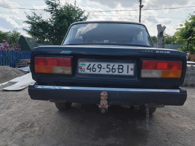Зеленый ВАЗ 2107, объемом двигателя 1.6 л и пробегом 45 тыс. км за 800 $, фото 2 на Automoto.ua