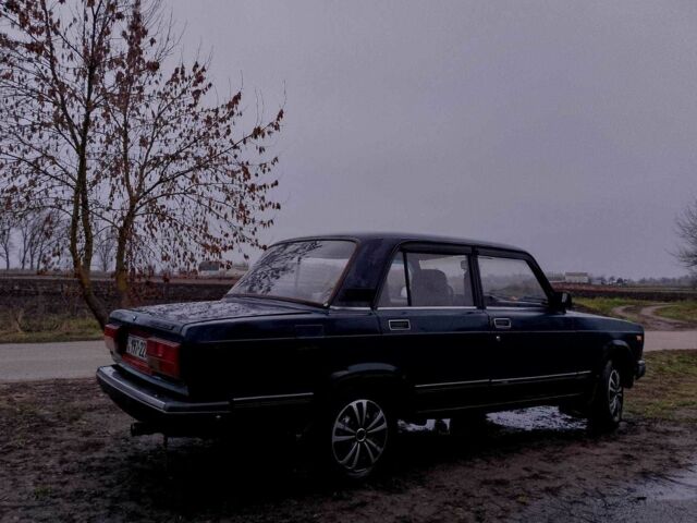 Зелений ВАЗ 2107, об'ємом двигуна 1.5 л та пробігом 551 тис. км за 750 $, фото 1 на Automoto.ua