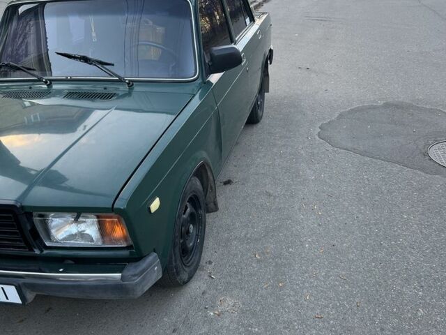 Зелений ВАЗ 2107, об'ємом двигуна 1.5 л та пробігом 520 тис. км за 832 $, фото 1 на Automoto.ua