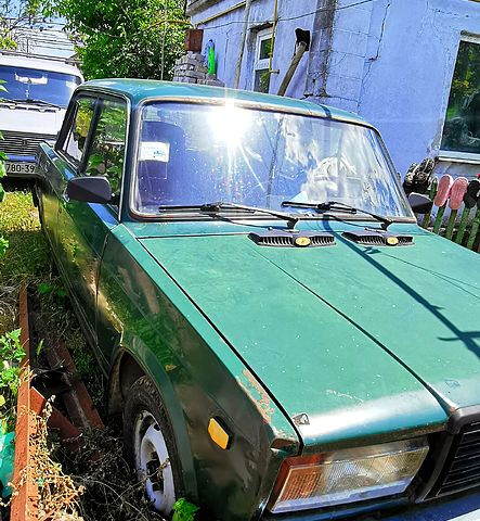 Зеленый ВАЗ 2107, объемом двигателя 1.6 л и пробегом 0 тыс. км за 600 $, фото 2 на Automoto.ua