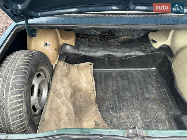 Зеленый ВАЗ 2107, объемом двигателя 1.5 л и пробегом 330 тыс. км за 1200 $, фото 9 на Automoto.ua