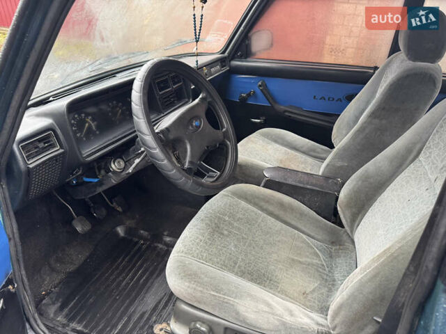 Зеленый ВАЗ 2107, объемом двигателя 1.5 л и пробегом 330 тыс. км за 1200 $, фото 4 на Automoto.ua