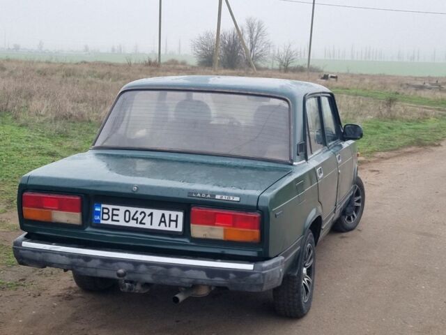 Зеленый ВАЗ 2107, объемом двигателя 1.5 л и пробегом 170 тыс. км за 950 $, фото 5 на Automoto.ua