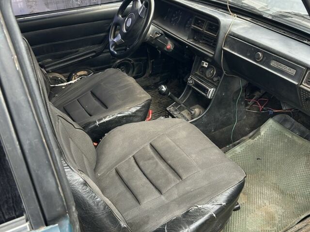 Зеленый ВАЗ 2107, объемом двигателя 1.5 л и пробегом 999 тыс. км за 800 $, фото 5 на Automoto.ua