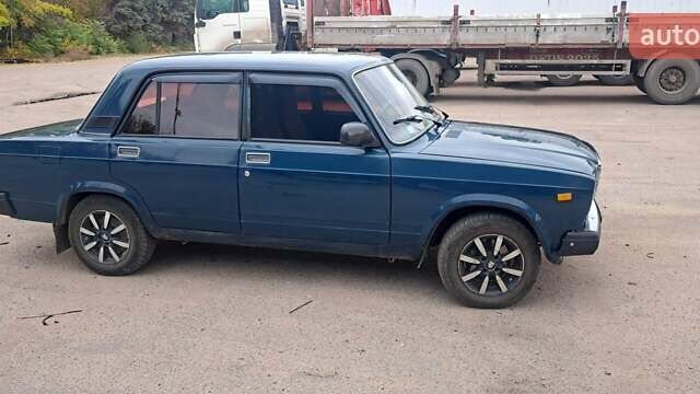 ВАЗ 2107 2002 в Вольногорске на Automoto.ua Зеленый ВАЗ 2107, объемом двигателя 1.45 л и пробегом 40 тыс. км за 1800 $, фото 4 на Automoto.ua