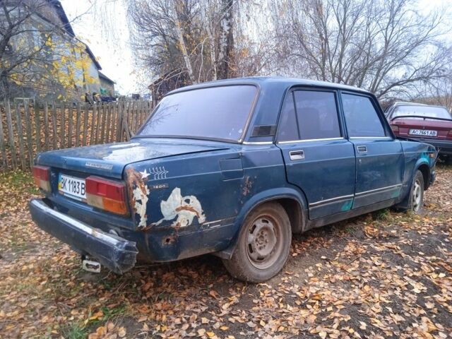 Зеленый ВАЗ 2107, объемом двигателя 1.6 л и пробегом 323 тыс. км за 350 $, фото 5 на Automoto.ua