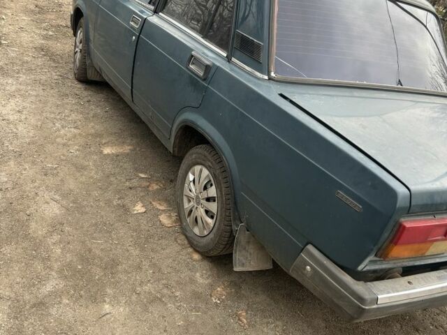 Зеленый ВАЗ 2107, объемом двигателя 1.5 л и пробегом 999 тыс. км за 800 $, фото 1 на Automoto.ua