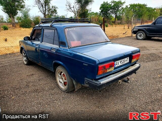 Зеленый ВАЗ 2107, объемом двигателя 1.5 л и пробегом 200 тыс. км за 700 $, фото 3 на Automoto.ua