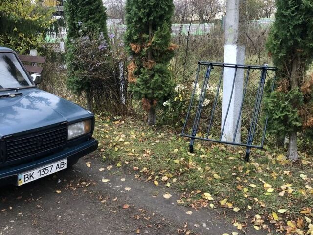 ВАЗ 2107 2002 в Ровно на Automoto.ua Зеленый ВАЗ 2107, объемом двигателя 1.5 л и пробегом 120 тыс. км за 650 $, фото 3 на Automoto.ua