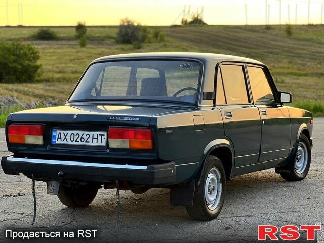 Зеленый ВАЗ 2107, объемом двигателя 1.5 л и пробегом 146 тыс. км за 1350 $, фото 3 на Automoto.ua