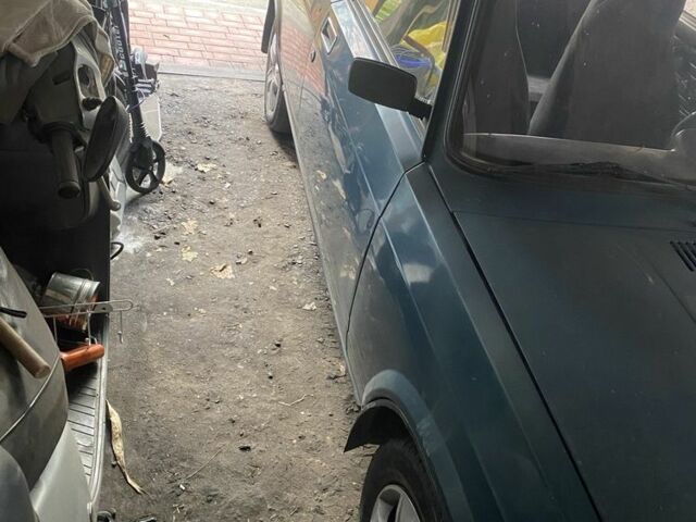 Зеленый ВАЗ 2107, объемом двигателя 1.5 л и пробегом 200 тыс. км за 900 $, фото 4 на Automoto.ua