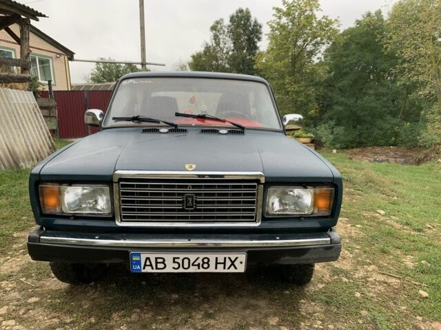 Зеленый ВАЗ 2107, объемом двигателя 1.5 л и пробегом 230 тыс. км за 1300 $, фото 2 на Automoto.ua