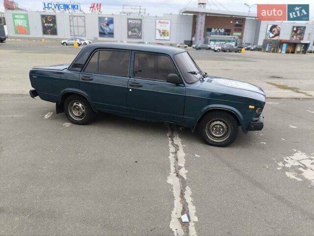 Зеленый ВАЗ 2107, объемом двигателя 1.5 л и пробегом 250 тыс. км за 650 $, фото 4 на Automoto.ua