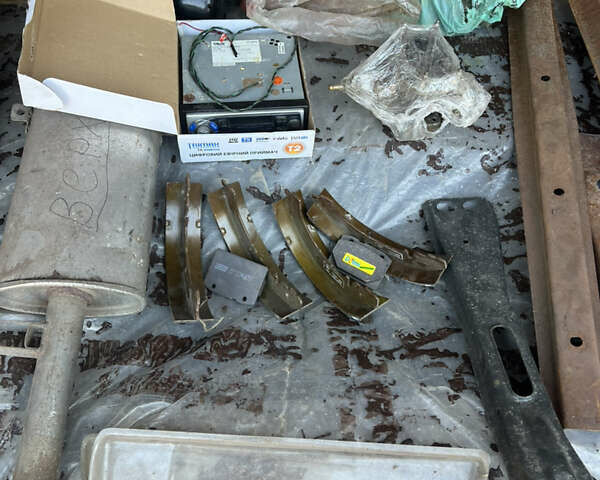 Зеленый ВАЗ 2107, объемом двигателя 1.57 л и пробегом 75 тыс. км за 900 $, фото 25 на Automoto.ua