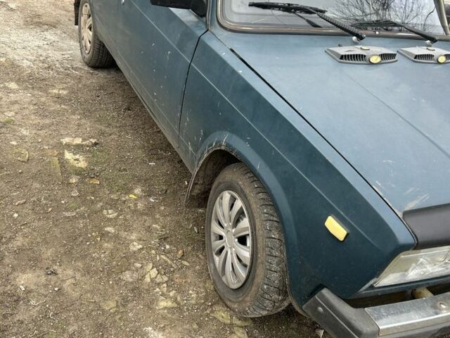 Зеленый ВАЗ 2107, объемом двигателя 1.5 л и пробегом 999 тыс. км за 800 $, фото 3 на Automoto.ua