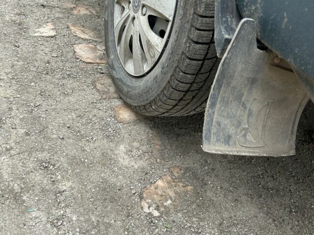 Зеленый ВАЗ 2107, объемом двигателя 1.5 л и пробегом 999 тыс. км за 800 $, фото 2 на Automoto.ua