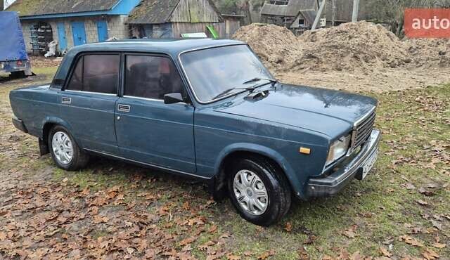 Зеленый ВАЗ 2107, объемом двигателя 1.5 л и пробегом 110 тыс. км за 1200 $, фото 1 на Automoto.ua