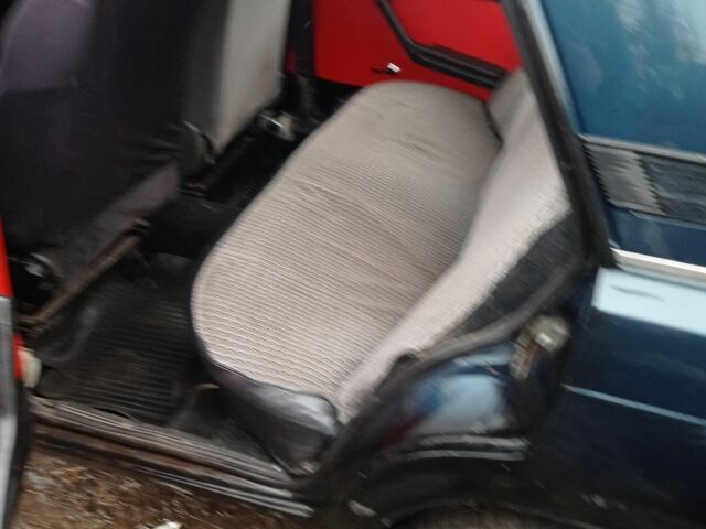 Зеленый ВАЗ 2107, объемом двигателя 1.6 л и пробегом 875 тыс. км за 650 $, фото 3 на Automoto.ua