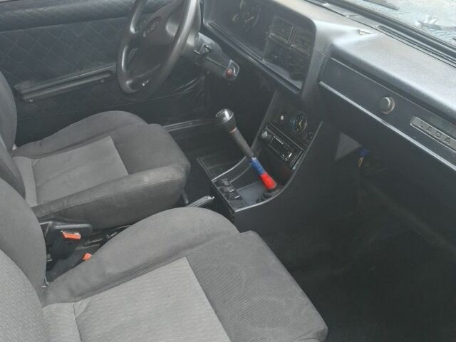 Зелений ВАЗ 2107, об'ємом двигуна 1.6 л та пробігом 160 тис. км за 1200 $, фото 4 на Automoto.ua