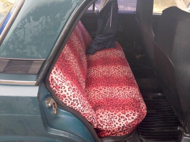 Зелений ВАЗ 2107, об'ємом двигуна 1.6 л та пробігом 150 тис. км за 757 $, фото 6 на Automoto.ua