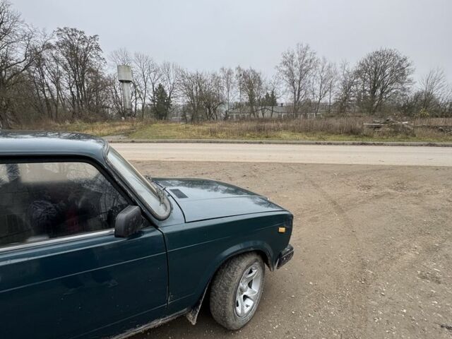 Зеленый ВАЗ 2107, объемом двигателя 1.6 л и пробегом 22 тыс. км за 900 $, фото 2 на Automoto.ua