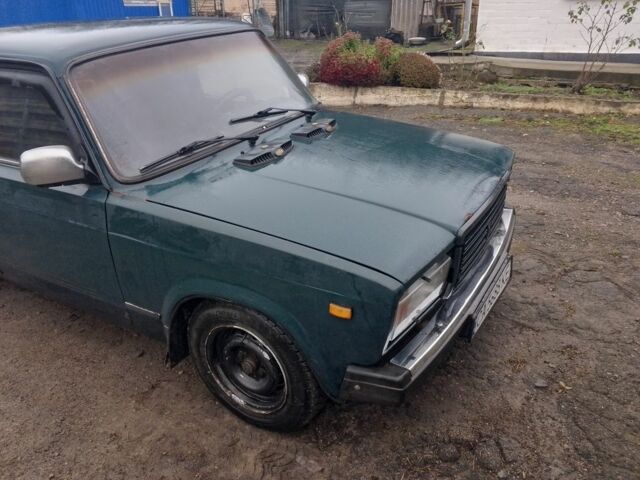 Зелений ВАЗ 2107, об'ємом двигуна 1.6 л та пробігом 150 тис. км за 757 $, фото 1 на Automoto.ua
